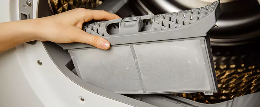 Signs Of A Clogged Dryer Lint Trap in Petersburg, Virginia